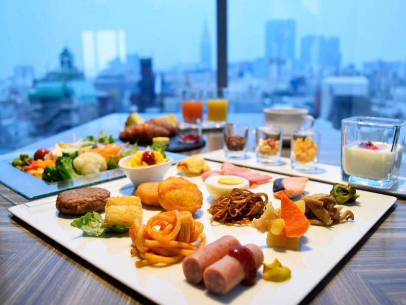 新宿で人気のホテルビュッフェで優雅な時間を過ごす！人気のスイーツ・デザート