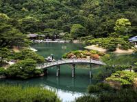 百年かけてつくられた日本最大の「庭園」その芸術と空間美