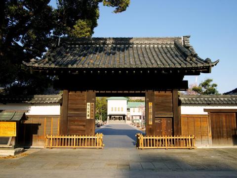元禄の徳川家のお殿様の隠居所だった日本庭園は大名屋敷ならではのスケール