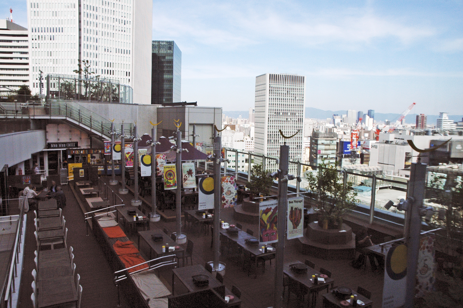 大阪ステーションシティ サウスゲートビルディング 太陽の広場 周辺の観光スポット情報 ホテル 旅館の宿泊予約なら Navitime Travel